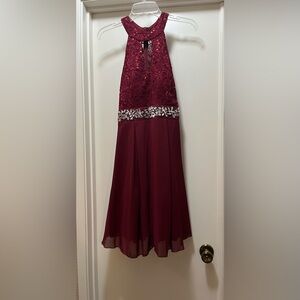 Elegant Burgundy Lace Prom Dress